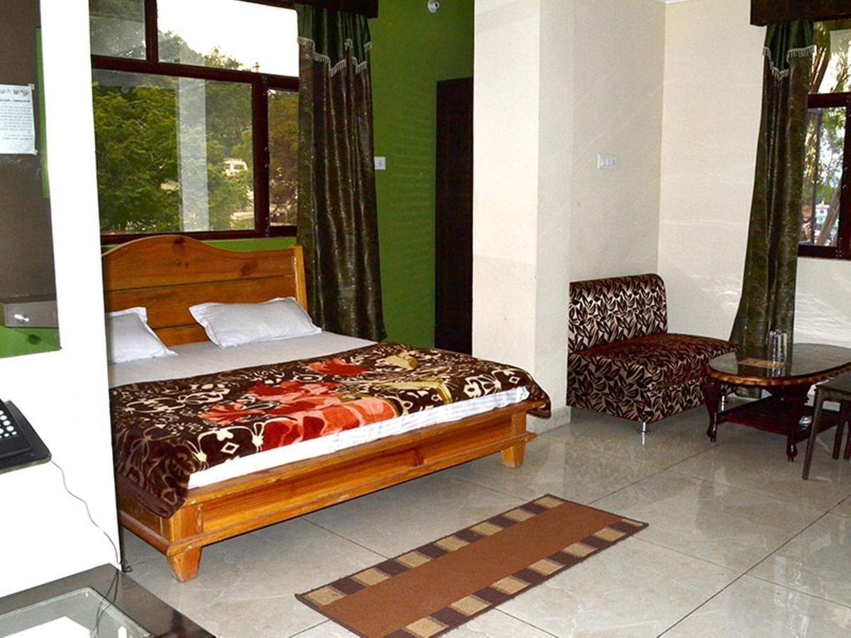 Oyo 37525 Hotel Mall Palace Pithorāgarh Екстериор снимка