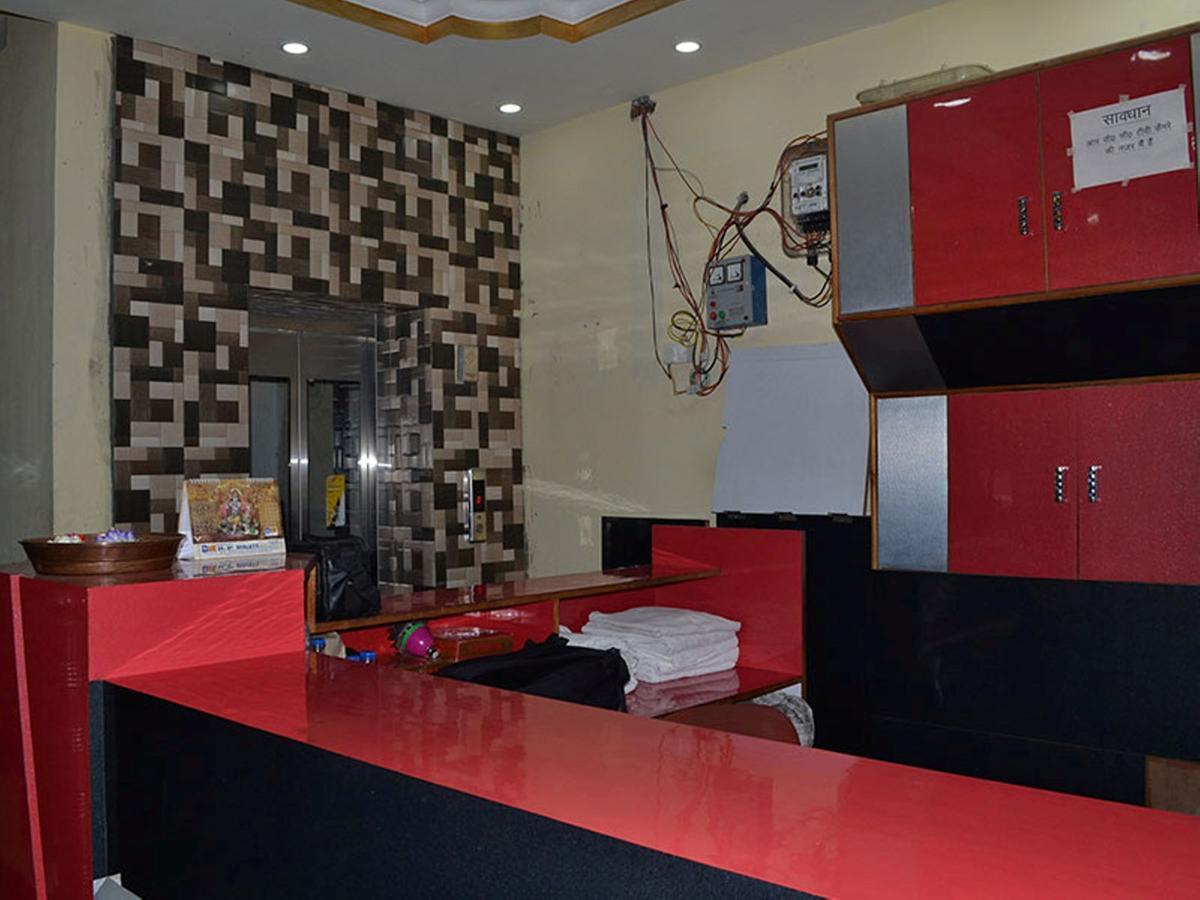 Oyo 37525 Hotel Mall Palace Pithorāgarh Екстериор снимка