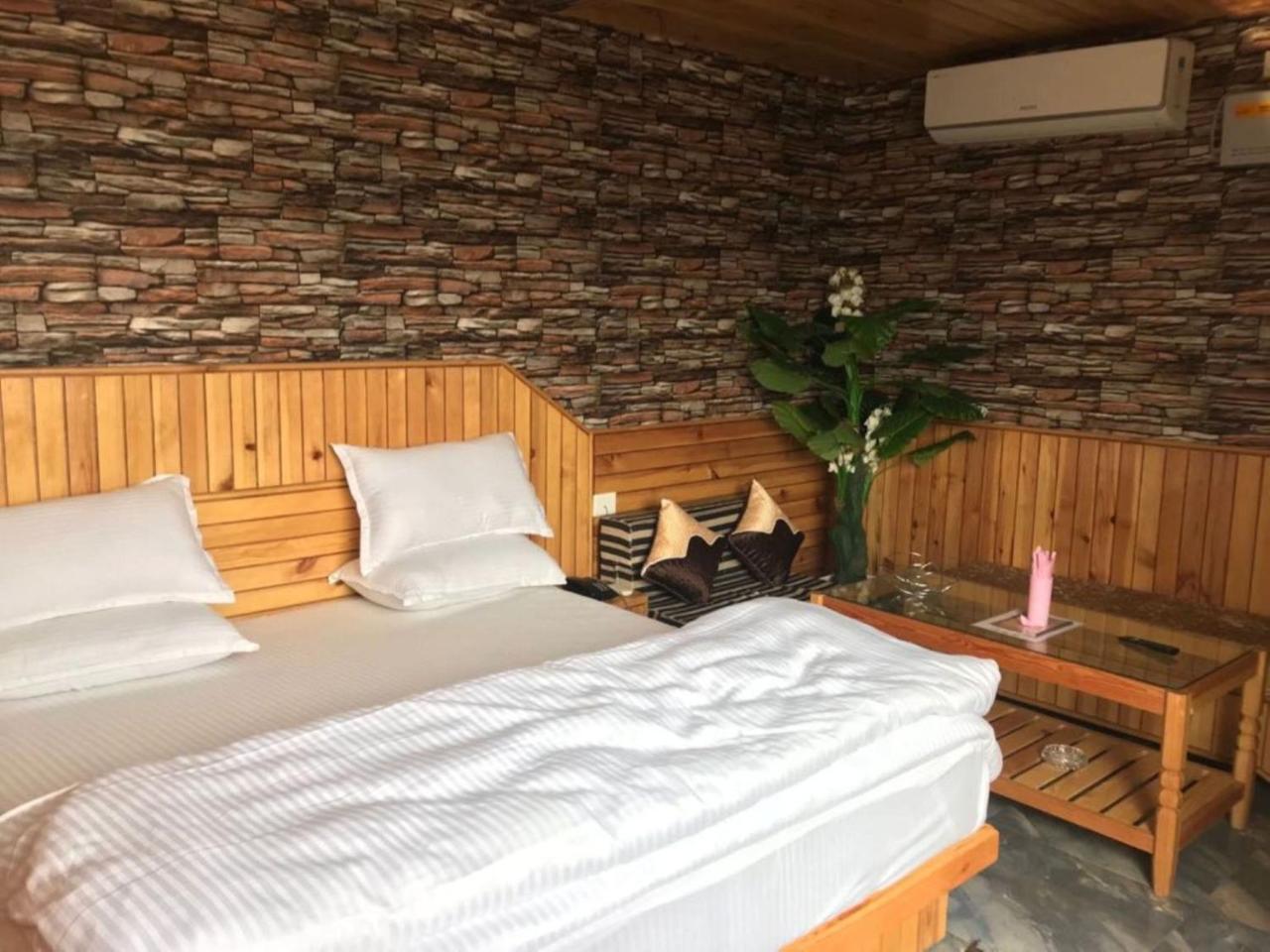Oyo 37525 Hotel Mall Palace Pithorāgarh Екстериор снимка