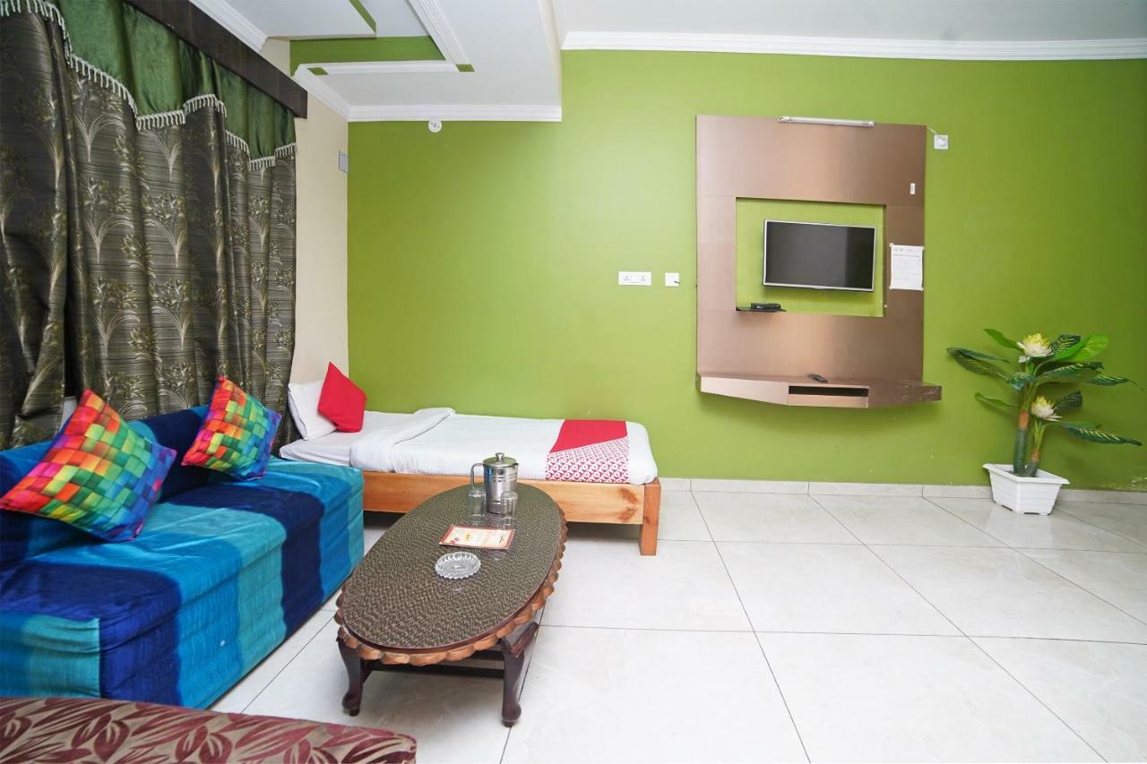 Oyo 37525 Hotel Mall Palace Pithorāgarh Екстериор снимка